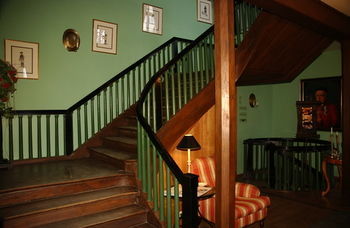 Herrenhaus Von Loew 3* Бад-Наухайм